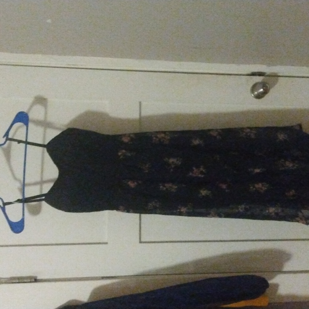 Lilly Rose size M black dress